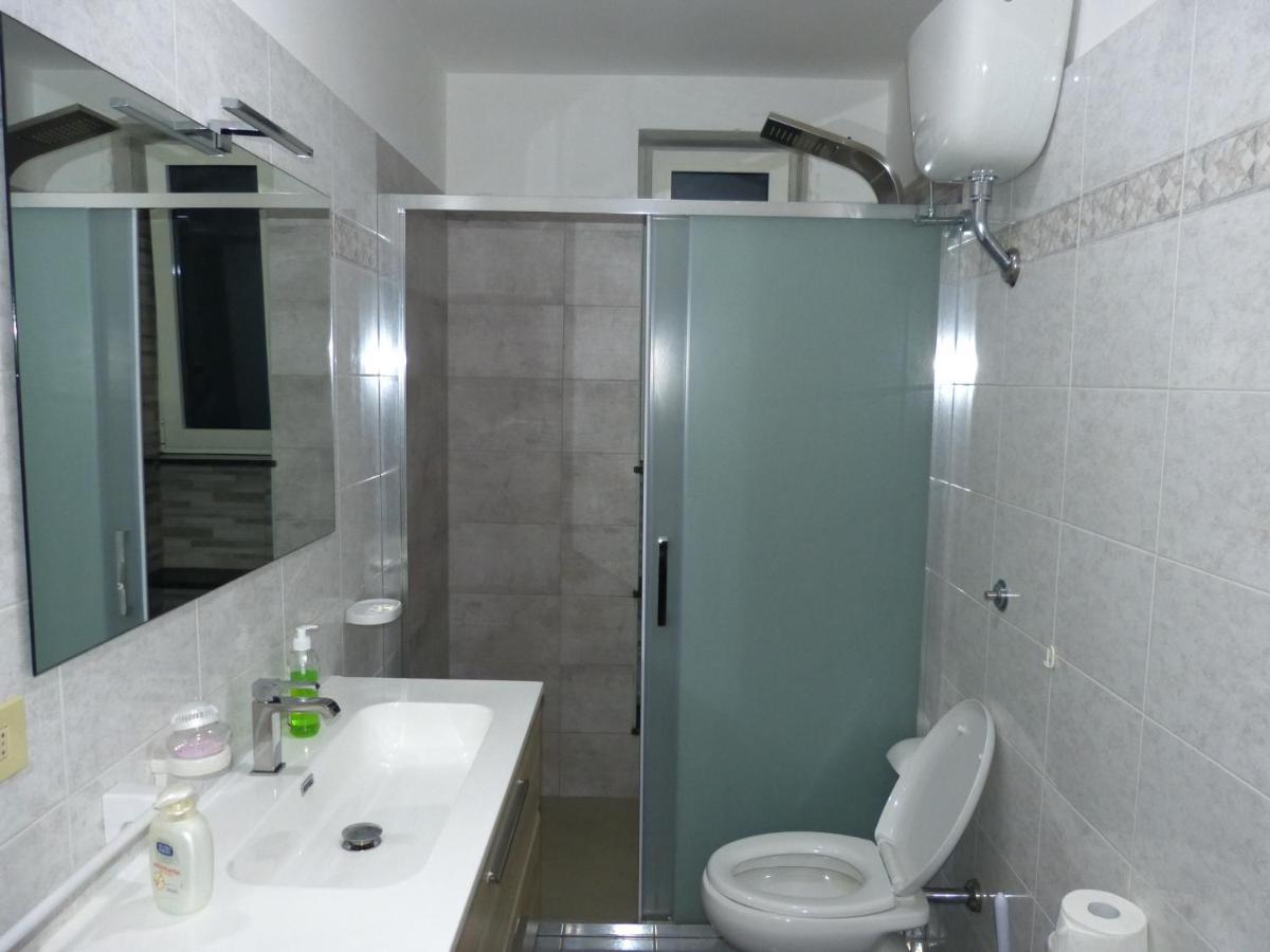 Casa Vacanze Vincenzo E Rosanna Castro  Екстер'єр фото